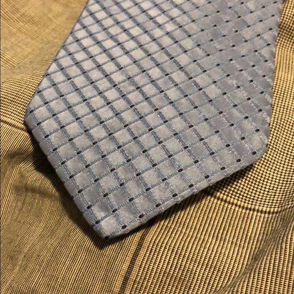 Hugo Boss Tie - Picture 2 of 4